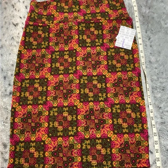 CLOSET CLEAR OUT ALL LULAROE MAKE AN OFFER BUNDLE NWT LARGE HIGH WAIST STRETCHY - Picture 12 of 12